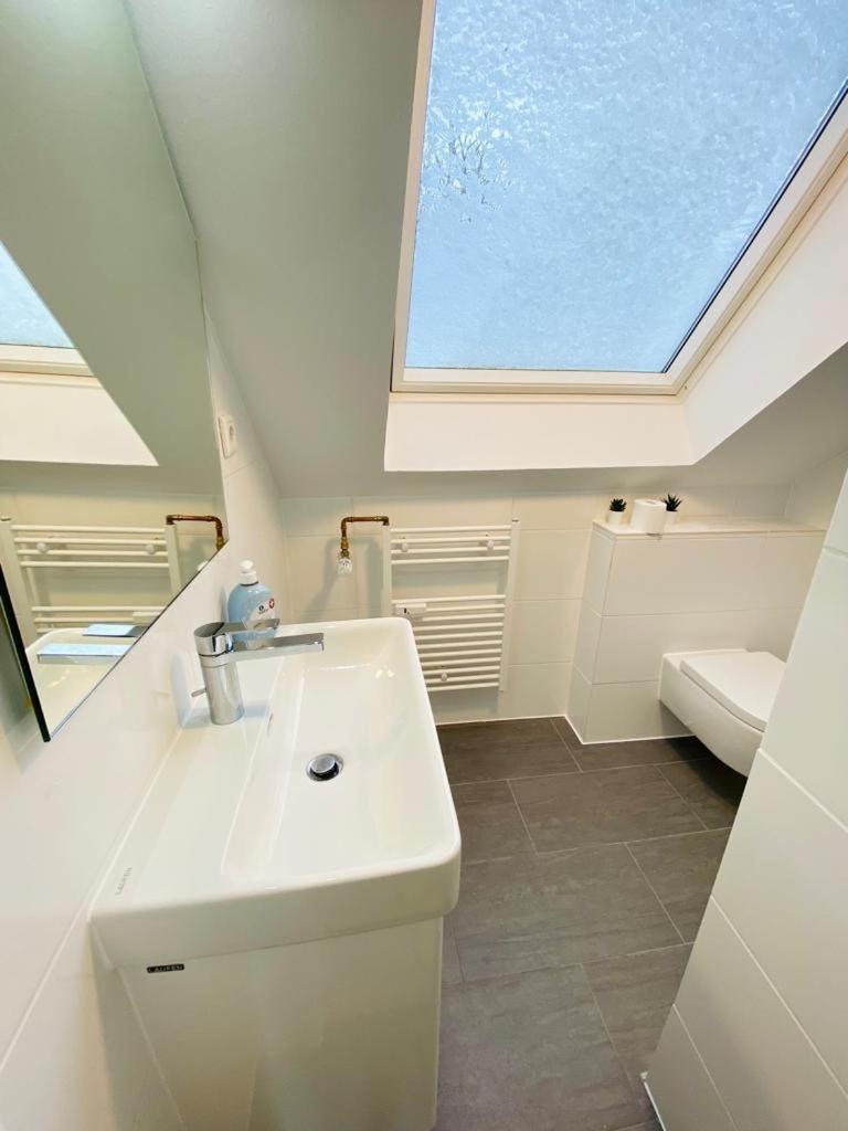 Cute Apartment - Detmold City Center - Large Kitchen, Bath, South Facing Balcony - Free Parking And Wifi מראה חיצוני תמונה